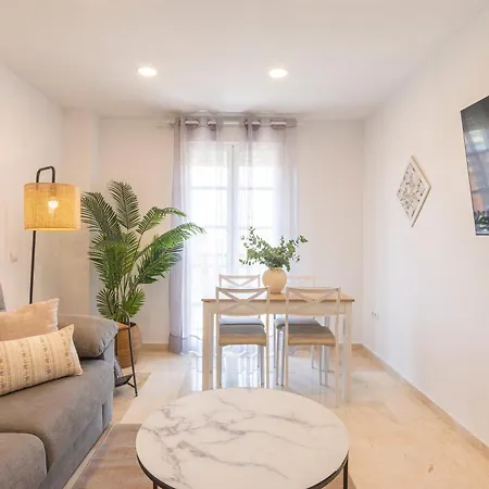 Apartment Rosaleda & Old Town Balconies By Ele